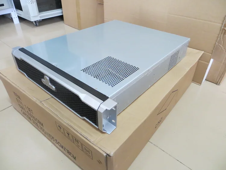 Серверный компьютерный корпус с замком 2U 550 мм USB3.0 промышленный для мониторинга