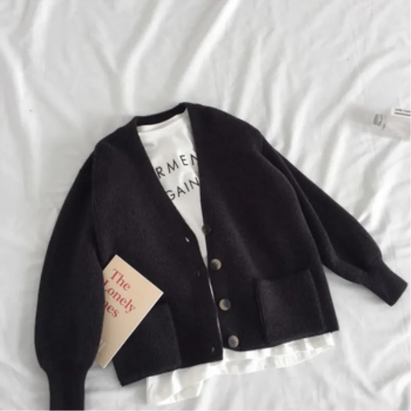 

2019 Korean lazy oaf Winter sweater V-neck Lantern sleeve cute women sweater with pocket knitted cardigan oversized sweater