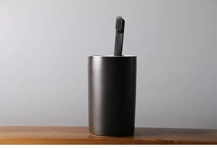 2 шт Эко-дружественных японском стиле толстые круглые чашки чашка держатель для зубной щетки черный белый Керамика чашки мыть зуб кружка наборы для ванной комнаты