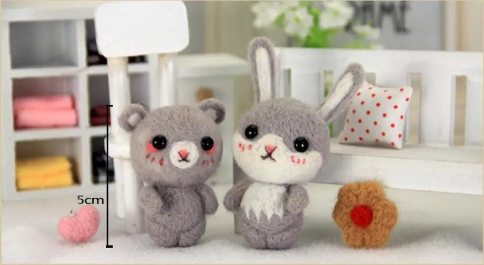 Пара кроликов медведь шерсть набор для валяния зеленые растения войлок сделай