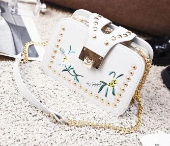Маленькая женская сумка с вышивкой и заклёпками x9698|embroidery bag|small bagmessenger bag |
