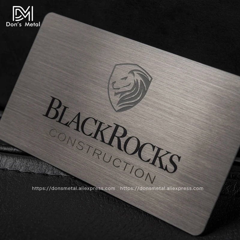 Карта из черненой нержавеющей стали с матовой отделкой Metallic membership Black High-grade metal business gold membership.