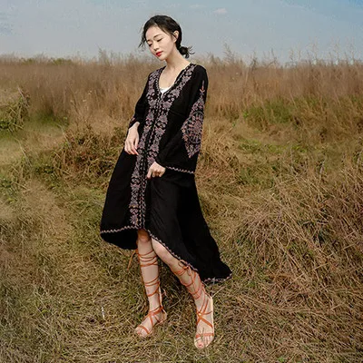 Новая вышивка с веревкой свободные большие размеры платье v-образным вырезом Aline