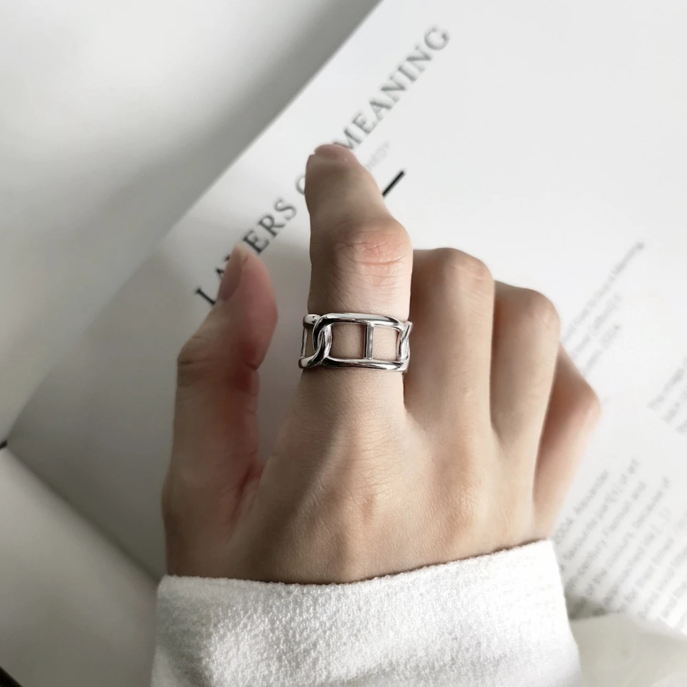 Классическое женское серебряное кольцо с двойным замком Женское