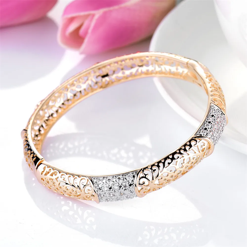 Женский браслет с отверстиями MOLIAM золотой фианитом MLZ016 2018|bangles fashion|fashion banglehollow