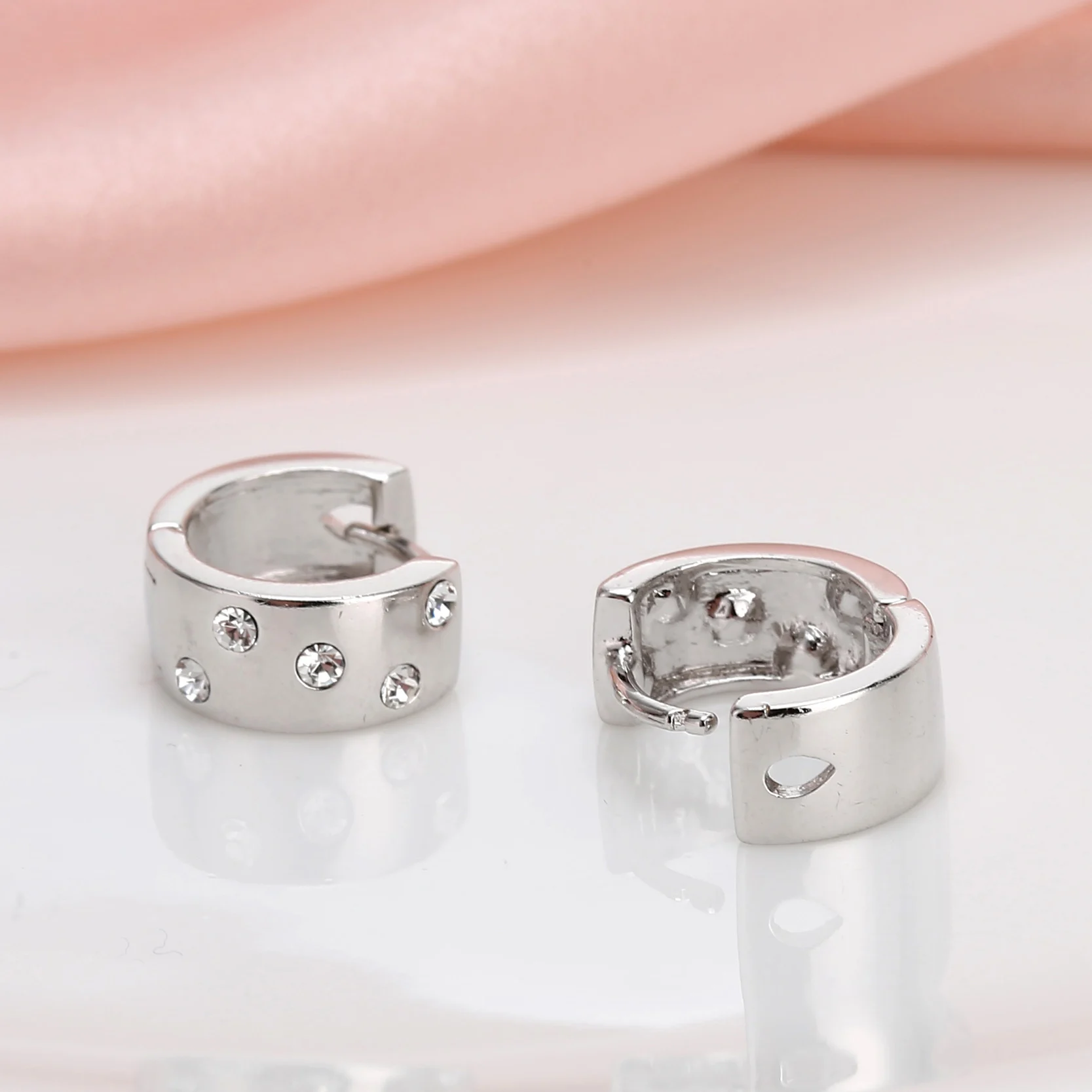 Jiayiqi популярные красивые свадебные круглые серьги с фианитом женские украшения |