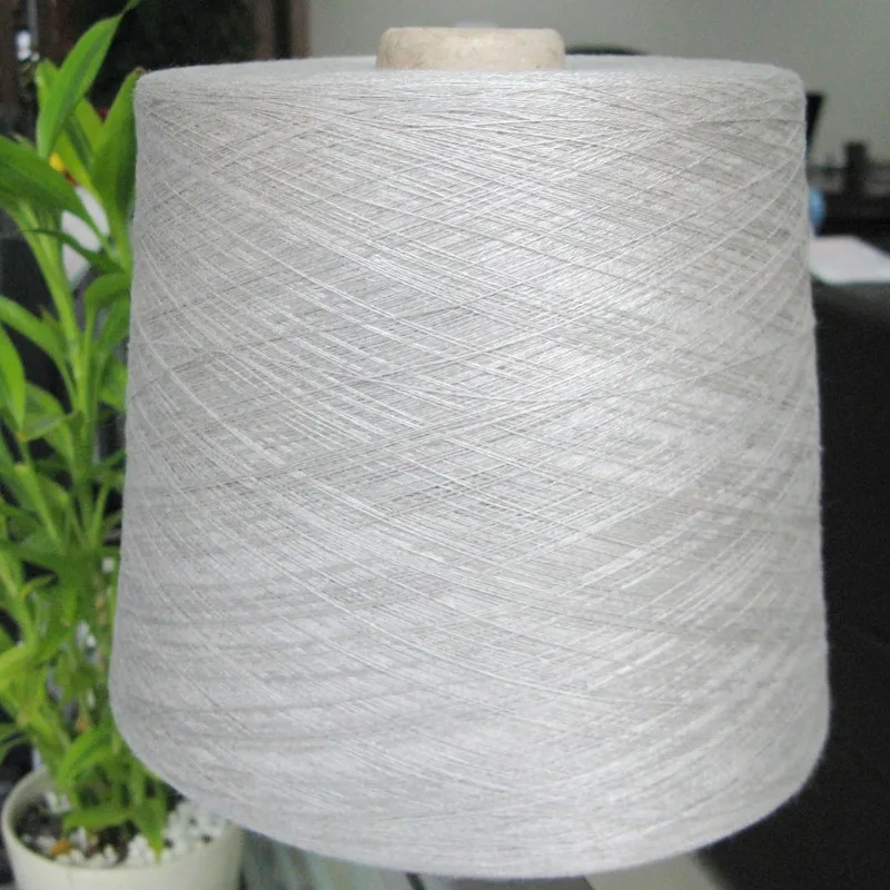 Серебристые нитки. Серебристая пряжа для вязания. Серебряное волокно. Пряжа нитки для рукоделия серебро.