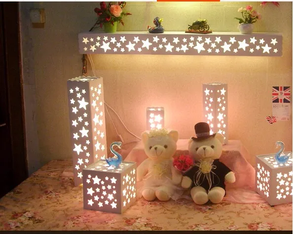 Вырезанные узоры или дизайны на дереве креативная энергосберегающая