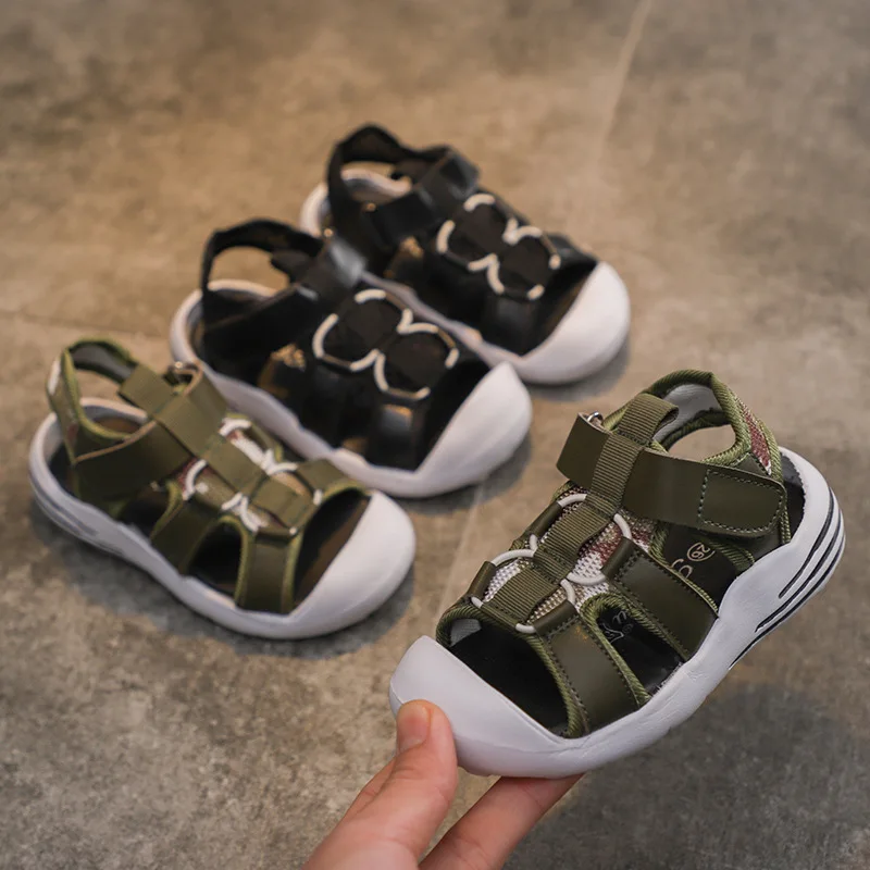 Детская обувь коллекция 2019 года Летние кожаные сандалии для мальчиков
