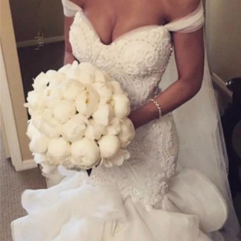 2016 Vestido Де Noiva Часовня Поезд Мечта Свадебные Платья Жемчуг Бисера Кружева Лиф