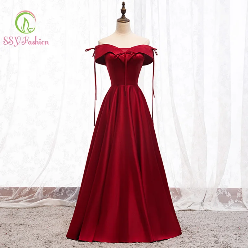Платье лодочка SSYFashion длинное сатиновое вечернее платье в пол с вырезом лодочкой