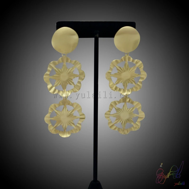 

Yulaili Бесплатная доставка фабричные высококачественные модные круглые женские медные серьги золотого цвета