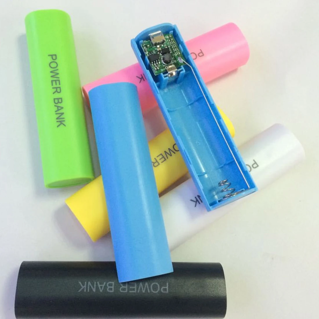 Цветной мини чехол сделай сам для портативного зарядного устройства USB