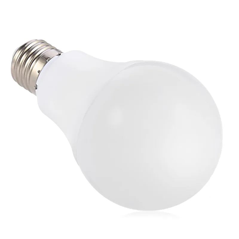 7 Вт Затемняющая Светодиодная лампа с пультом дистанционного управления 4 режима