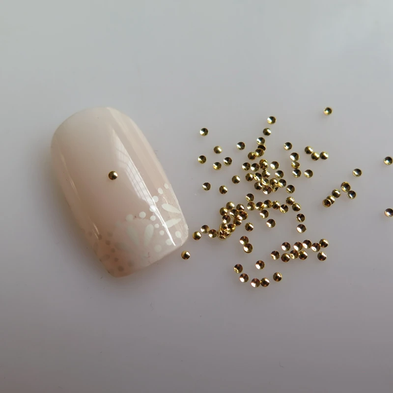Прибл. 3D Круглые металлические гвоздики для дизайна ногтей золотистые и