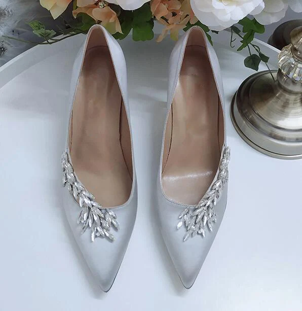 silver Bonjean/женские свадебные туфли на высоком каблуке с кристаллами; пикантные атласные туфли-лодочки на тонком каблуке с острым носком; вечерние модельные туфли без застежки; цвет красный, черный, серебристый - Цвет: silver