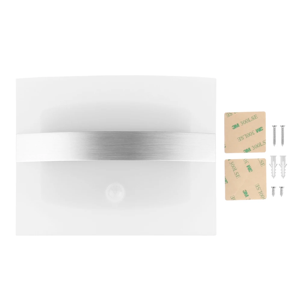 Светодиодный настенный светильник с датчиком движения комнатный/наружный