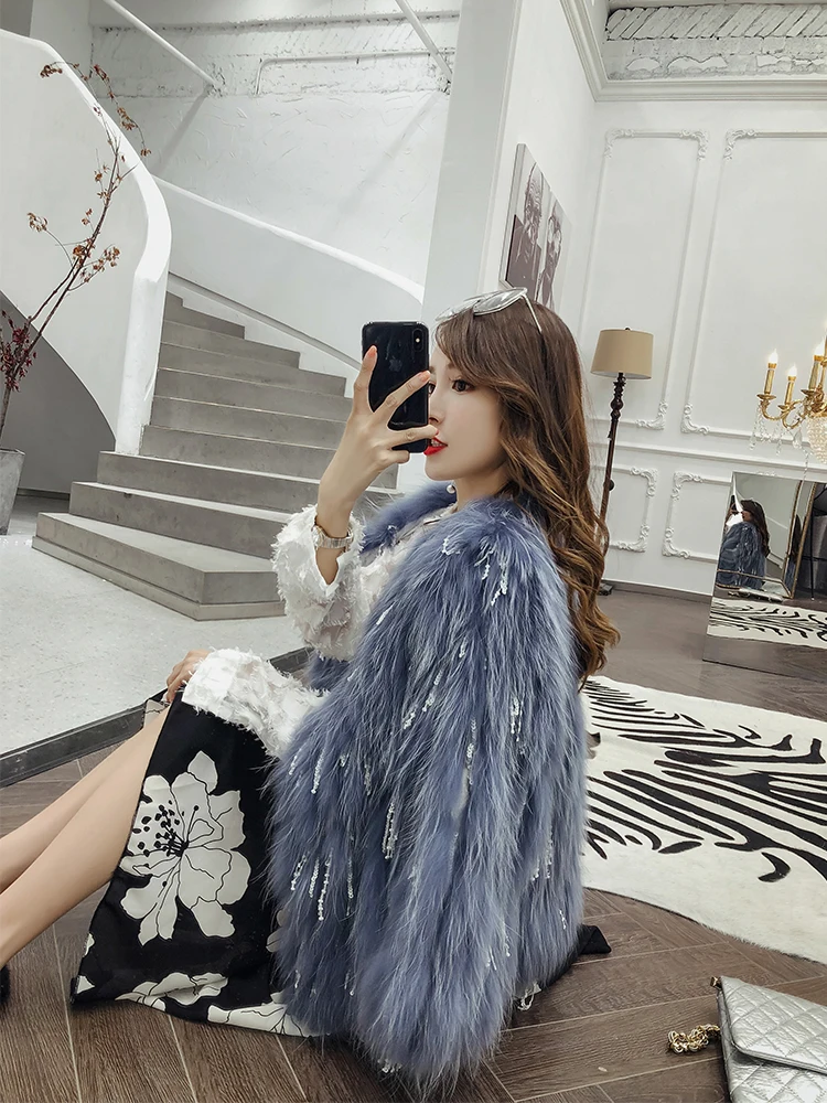 2019 осенне зимнее вязаное пальто из меха енота женское короткое Китая Корейская