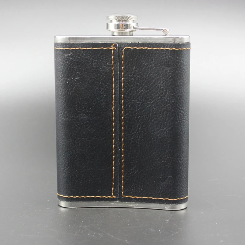 

Portable 8 OZ Hip Flask Set CCCP Leather Engraving Stainless Steel Whiskey Bottle with 1 Funnel+ 2 Wine Cups Men's Gift Box Sets