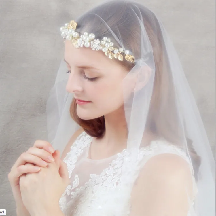 

2019 New Fashion Baroque Luxury Crystal Bridal Crown Tiaras Light Gold Diadem Tiaras for Women Bride Wedding Hair Accessories