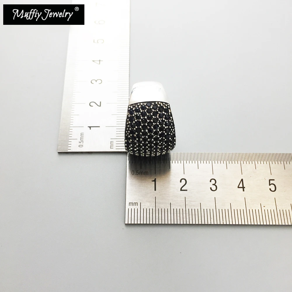 Кольцо с фианитом