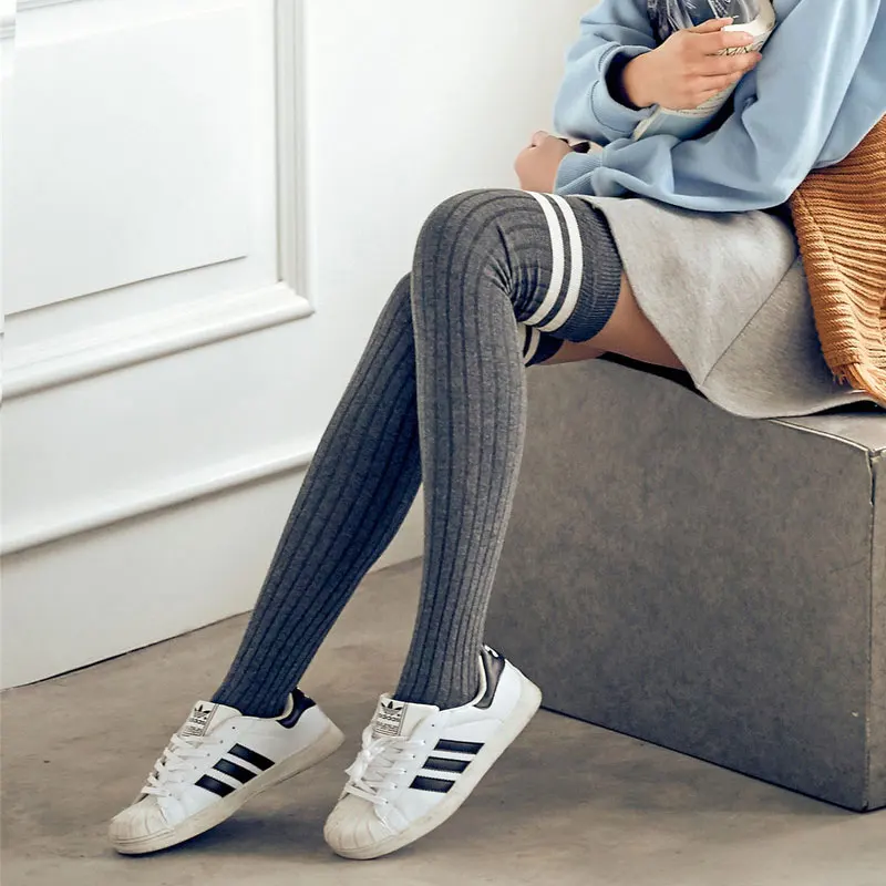 Хлопковые носки выше колена студенческие школьные длинные плотные до бедра