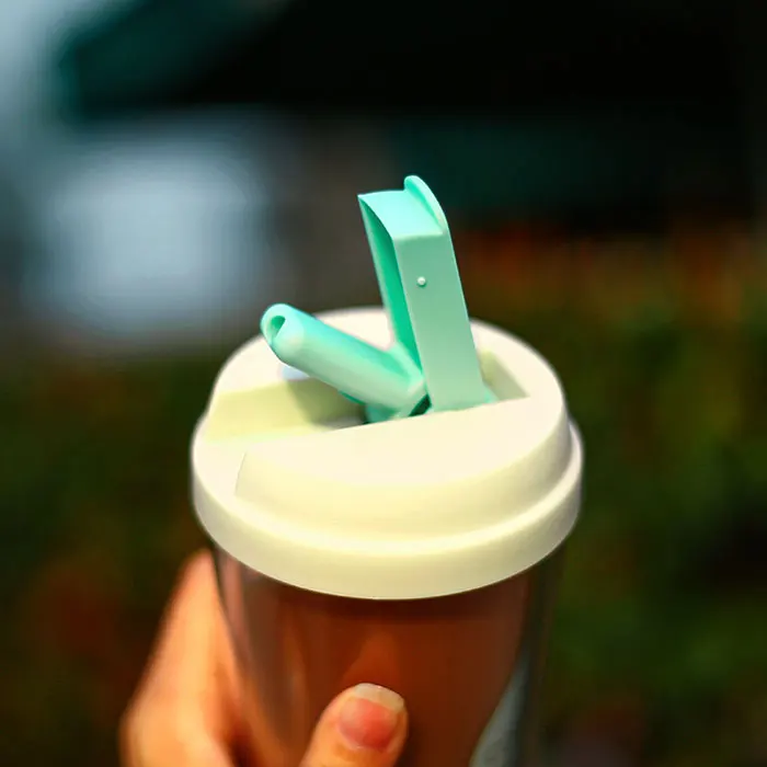 Модная двухслойная пластиковая бутылка для воды с соломинкой без БФА