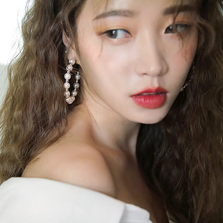 Женские серьги кольца с искусственным жемчугом большие круглые геометрической