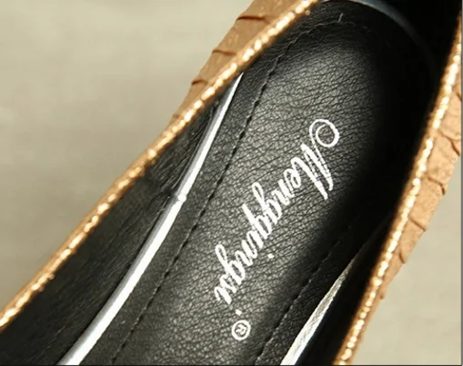 Женские туфли на плоской подошве с пряжкой Цвет золотистый серебристый черный