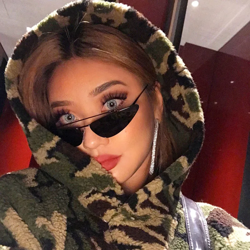 Камуфляжный узор теплый толстый свободный флисовый пуловер с капюшоном