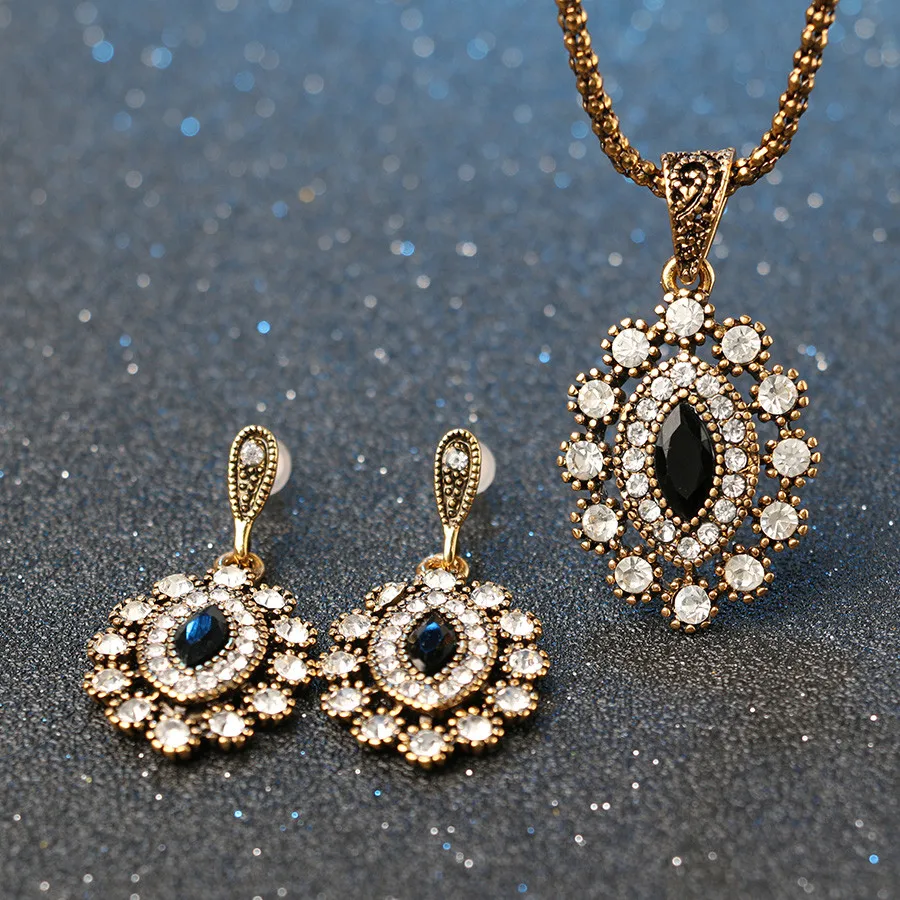 Комплект вечерние колье серёг и кольца с кристаллами|necklace box|earring boxnecklace dragon |