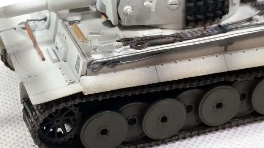 Немецкая Tiger I tank SS LAH kharkur 1943 зимняя 1/72 легкая модель без литья под давлением |