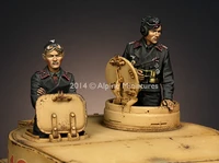 135 model kit resin kit panzer commander set 2 figures