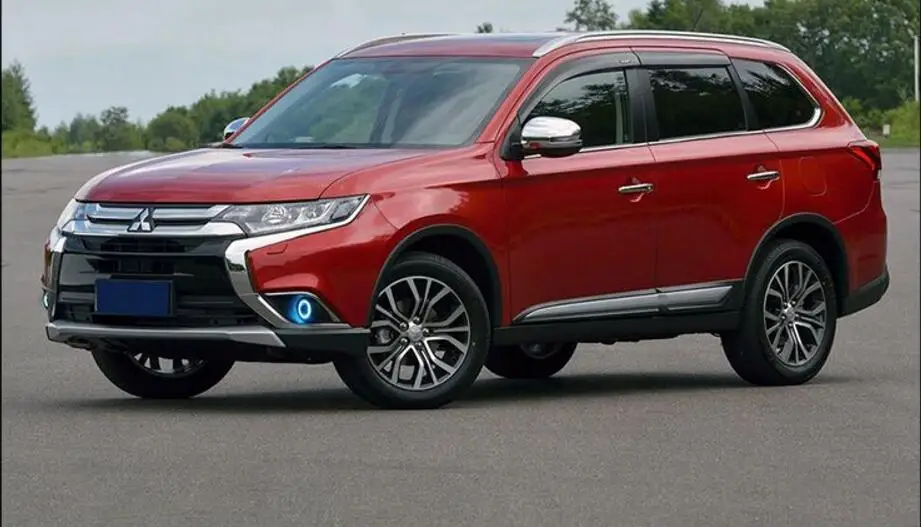 Аутлендер 2016 лампы. Митсубиси аутлендер спорт 2016. Митсубиси аутлендер 2016. Мицубиси аутлендер 2016. Аутлендер 2016 лампы.
