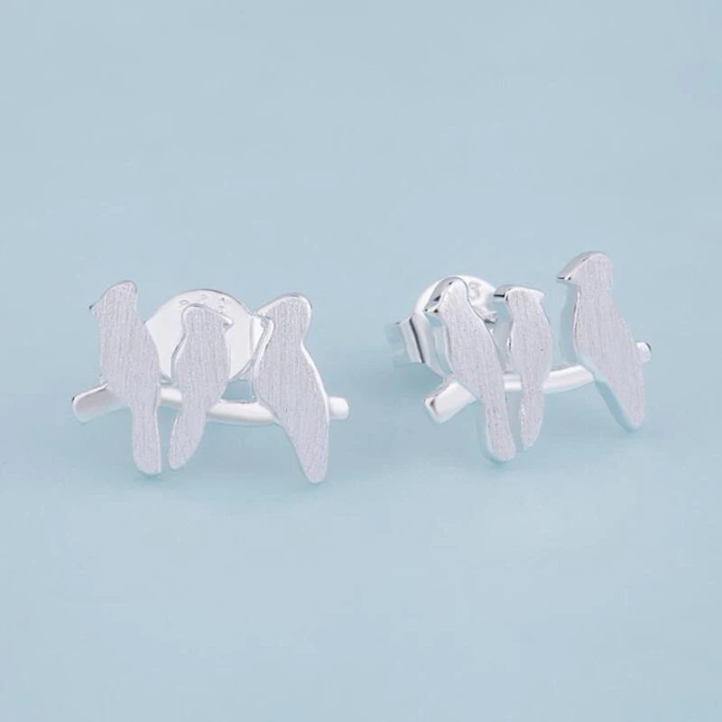 

High Quality Girls Birds Stud Earrings for Women Girls Gifts New Simple Deign Circle Stars UFO Plane Trendy Jewelry Earring