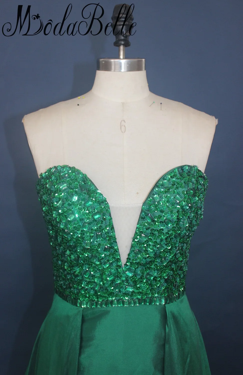 Длинные платья для выпускного Modabelle с зелеными кристаллами из бисера 2017