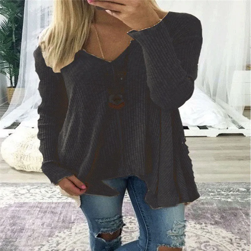 Женский трикотажный свитер с вырезами на плечах v-образным вырезом и длинными