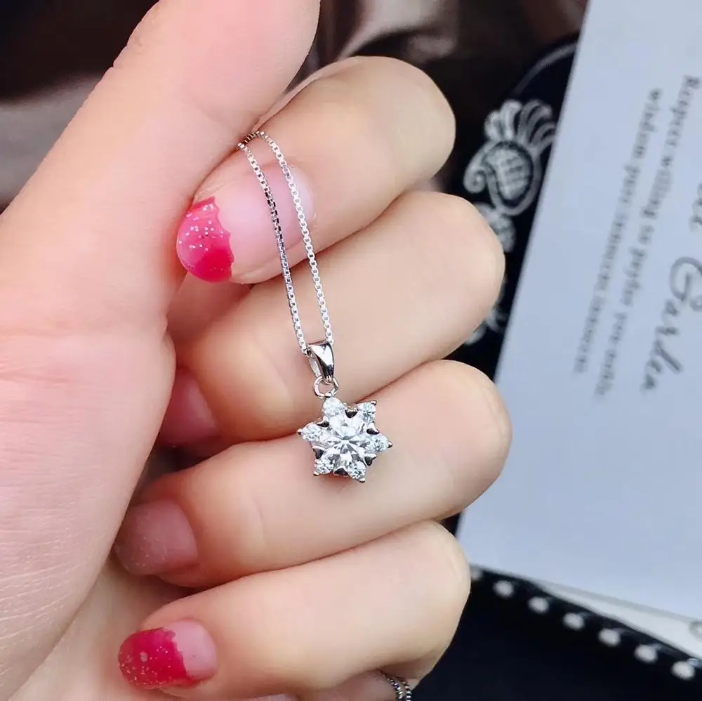 Специальная рекомендация 925 пробы Серебряный популярный стиль. 0 5 ct Муассанит мир