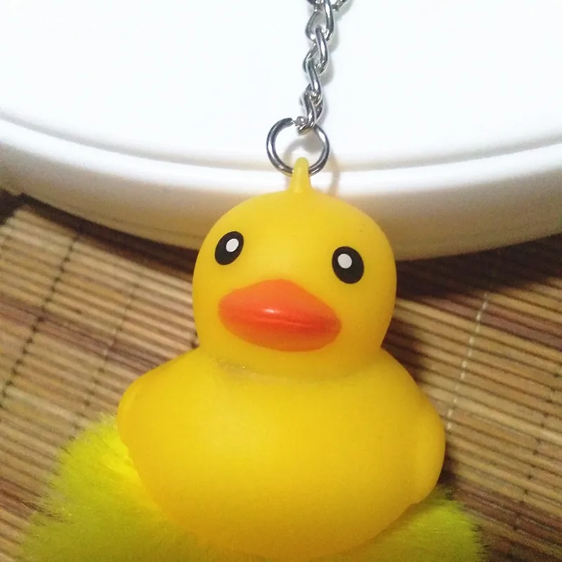 Высокое качество BathDuck брелок с помпонами из мультфильмов брелоки животными 3D