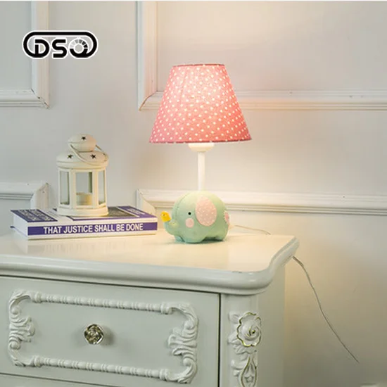 DSQ.Pastoral Nordic American Bedroom Bedside Lamp Children 's Table Cartoon Creative Little Elephant |