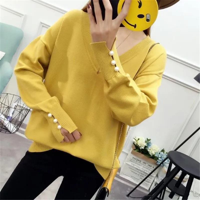 2018 Autumn and winter sweater women's solid color knitted long-sleeved shirt V-neck loose large size women jacket A1049 | Женская