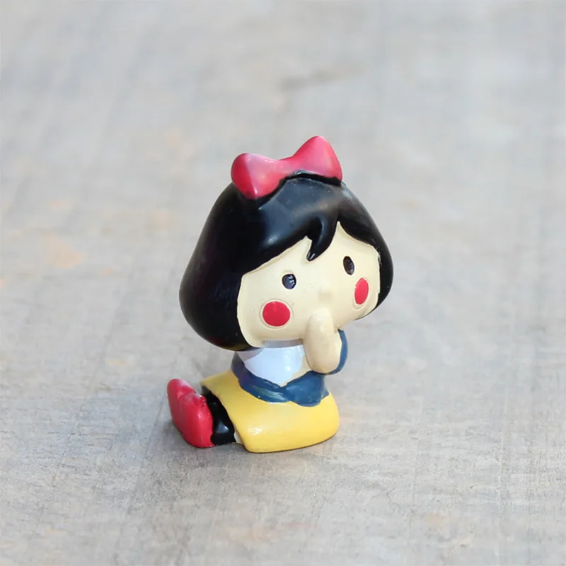 Сидящая красная тканевая шляпа Девочка миниатюрная фигурка мальчик украшение