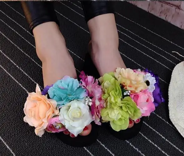 

HAHAFLOWER/женские вьетнамки на танкетке с цветами; милые тапочки с цветочным узором; женские сандалии; обувь на платформе; пляжные шлепанцы