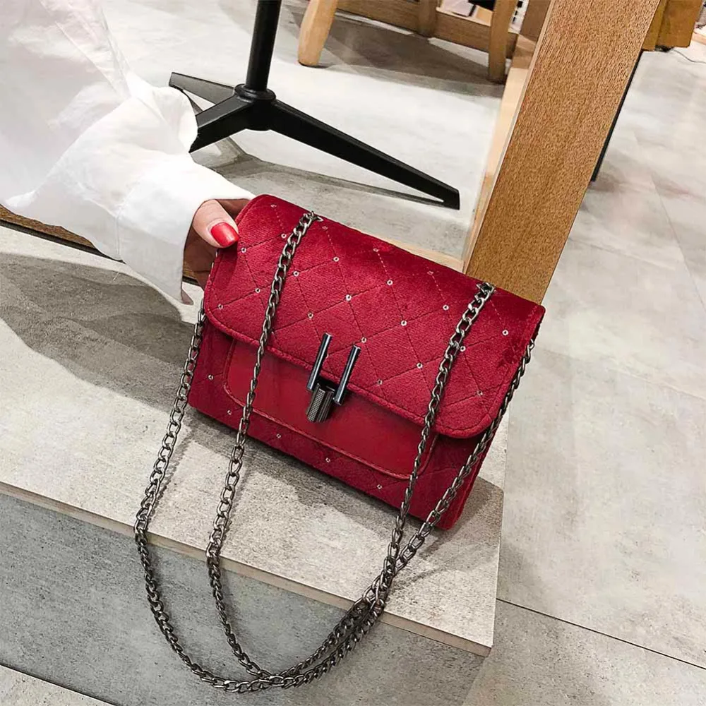 Зимняя миниатюрная бархатная сумка мессенджер в горошек женская повседневные