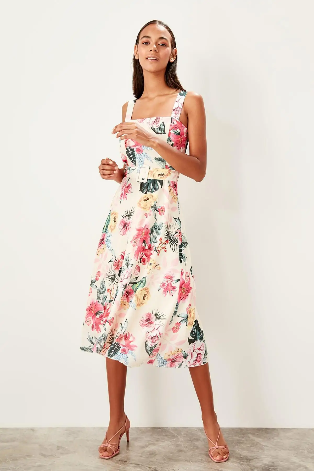 Trendyol многоцветное арочное платье с цветочным рисунком TWOSS19EL0003 | Женская одежда
