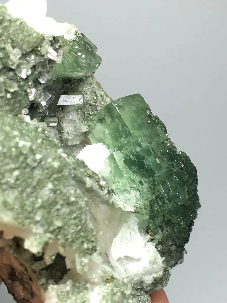 

227g Natural perfect fluorite Mineral Specimen crystal glass