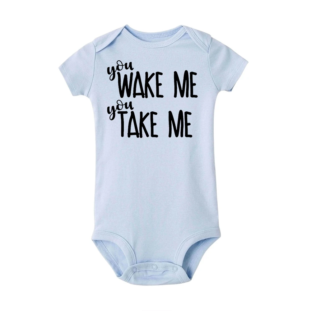 Хлопковый комбинезон с надписью «You Wake Me You Take Me» для новорожденных мальчиков и девочек; летний комбинезон с короткими рукавами; милый комбинезон