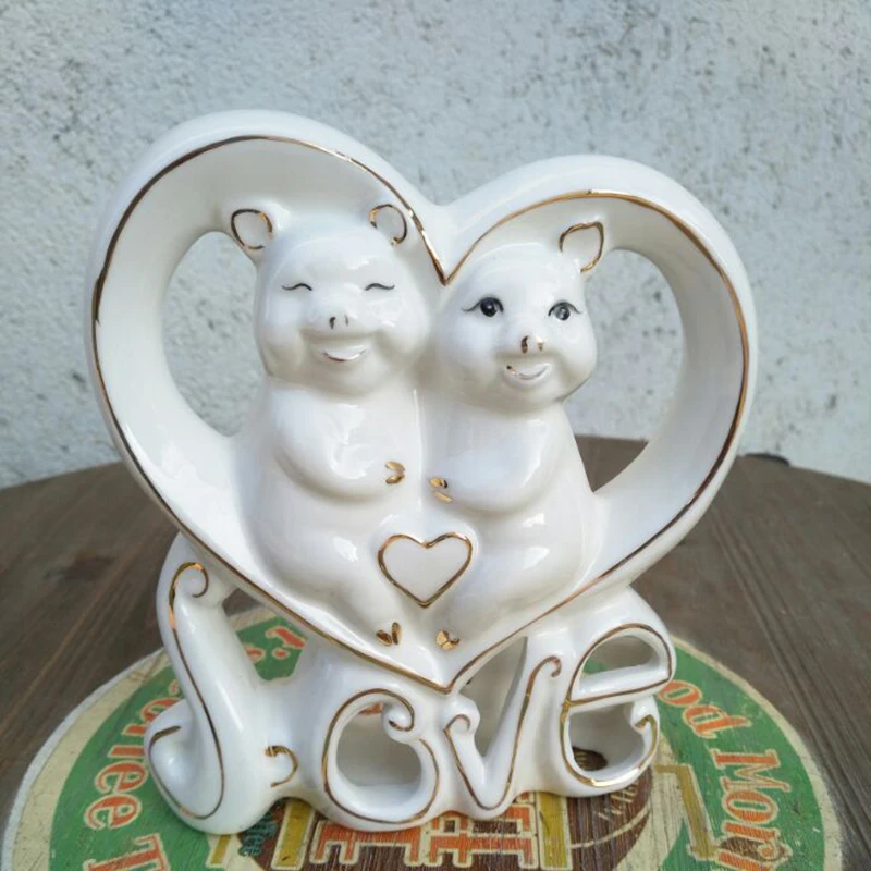 Creative Heart-shaped Ceramic Couple Pig Miniature Ornaments Wedding Gifts Europe Pigs Figurines Home Decoration Desktop Crafts | Дом и сад