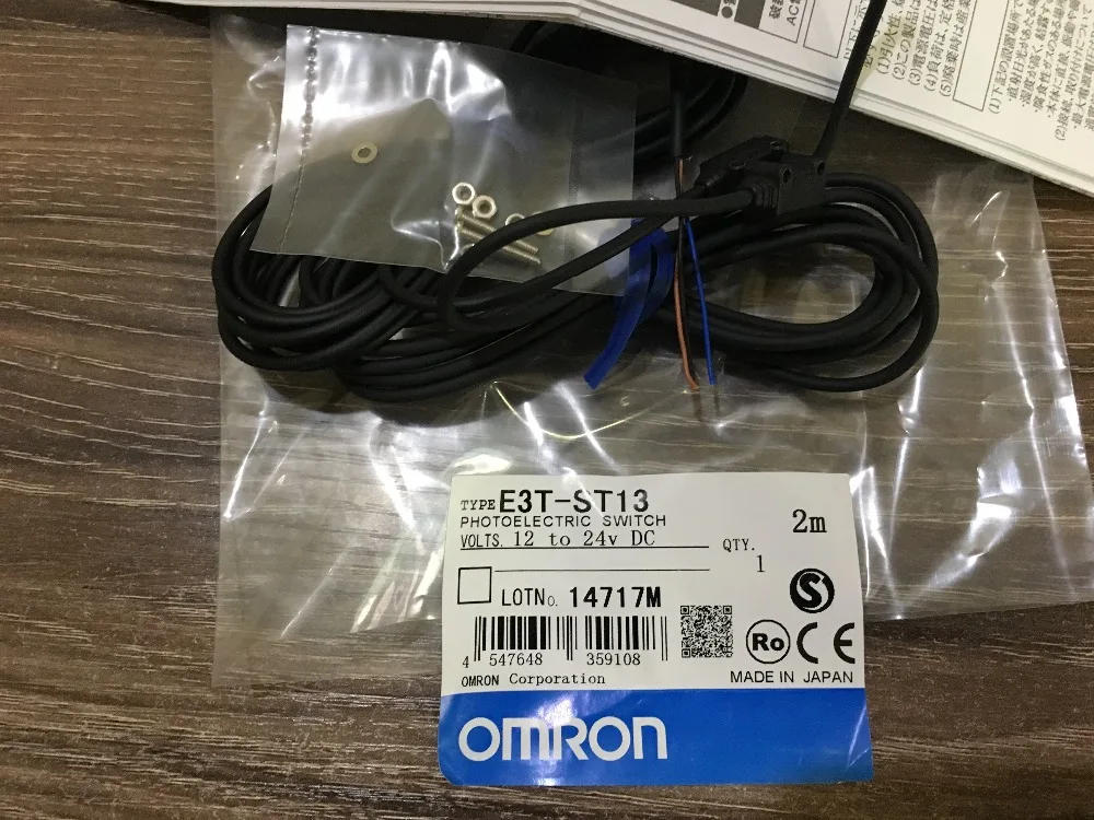 

E3T-ST13 photoelectric sensor 12 TO 24VDC