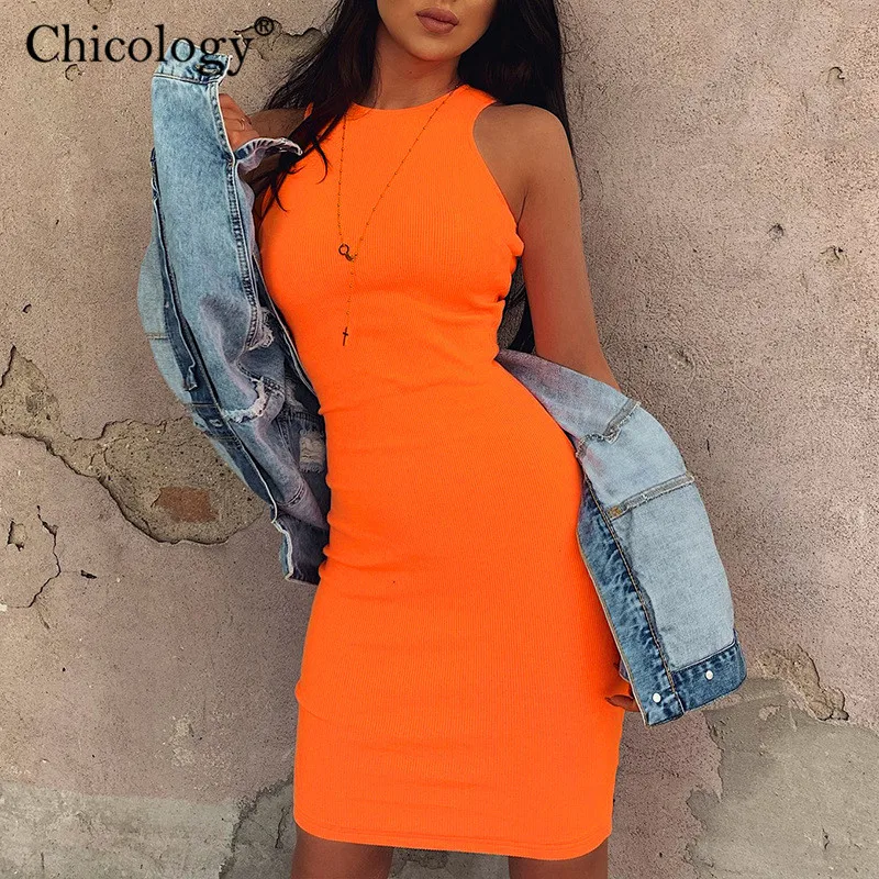 Chicology в рубчик без рукавов неоновое женское мини-платье 2019 летнее летний лето
